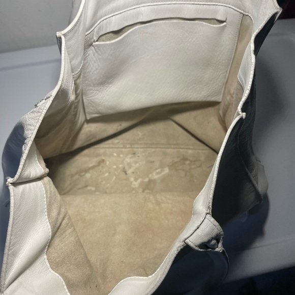 Giorgio Armani White leather handbag made in italy - Picture 7 of 14